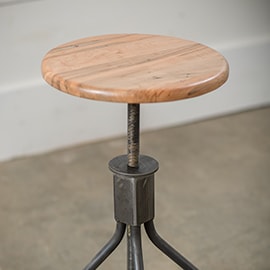 stool without back